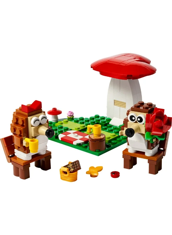 LEGO Lego Iconic Hedgehog Picnic Date 40711 (166) Pieces
