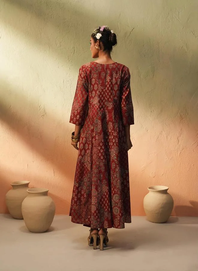 ISHIN Women's Maroon Cotton Printed Tunic Upper Calf Length Pleat Front Bottom Flared 2 Peice Kurta Set