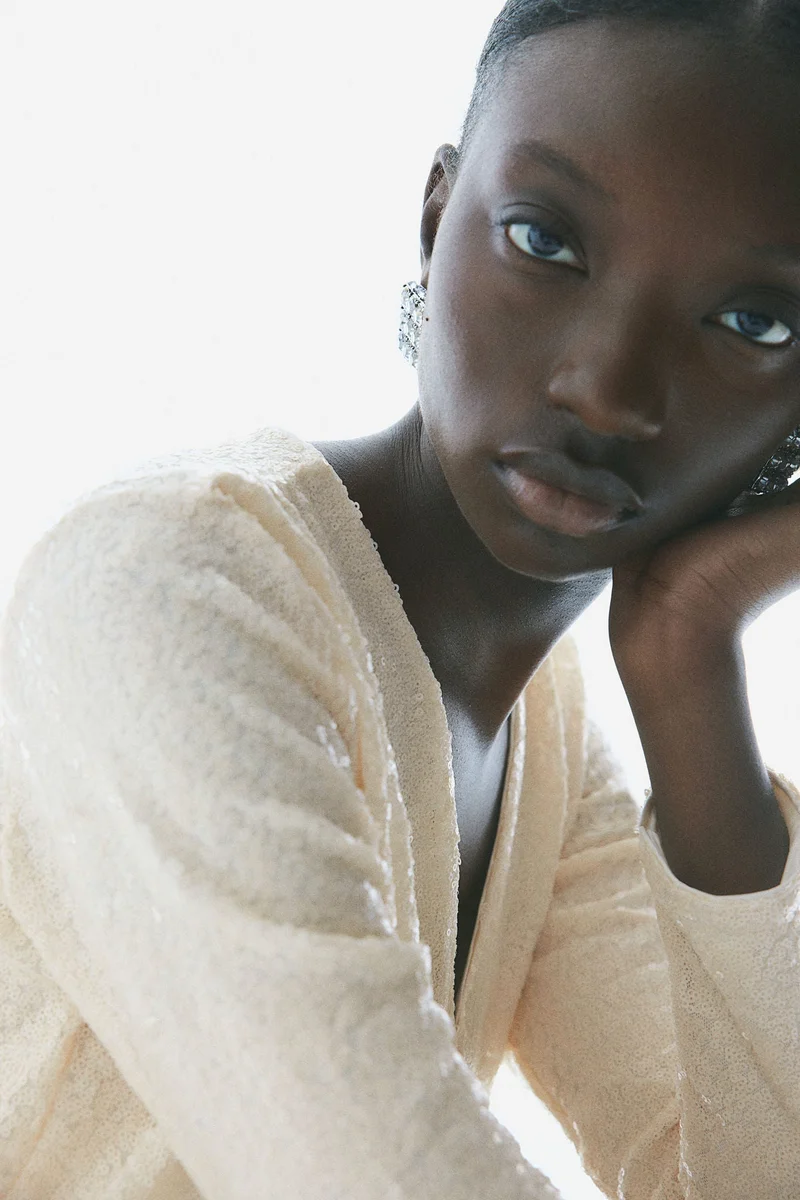 اتش اند ام جسم لامع