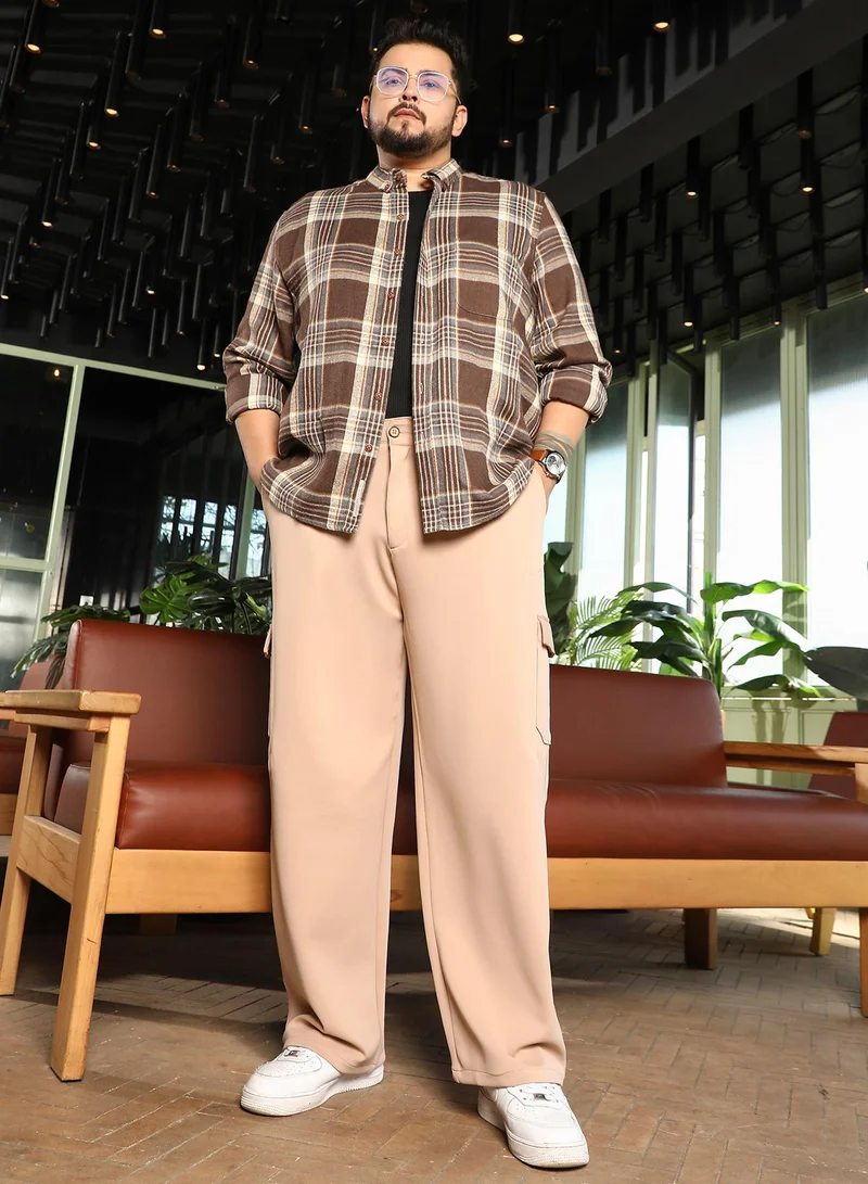 Instafab Plus Men's Fawn Beige Relaxed-Utility Tailored Trousers بنطال كارغو | مقاسات كبيرة | تصميم عملي | ملابس يومية | جيوب متعددة