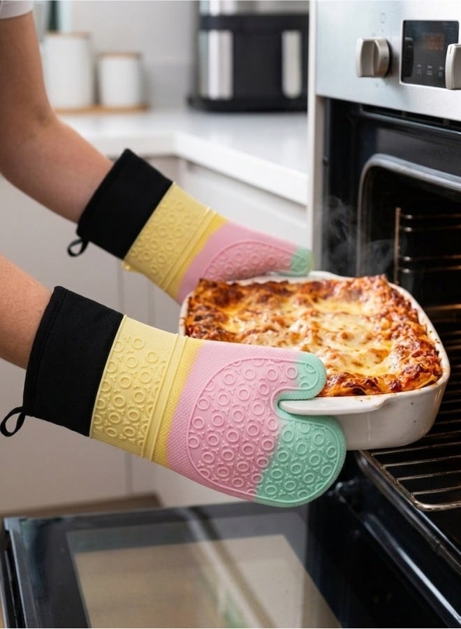 Pair of Heat Resistant Silicone Oven Mitts with Soft Cotton Lining, Non-Slip Textured Grip, Flexible Heat Protection up to 232°C (450°F), Comfortable Kitchen Gloves for Baking, Grilling, Cooking and Handling Hot Pots and Pans - Image 2