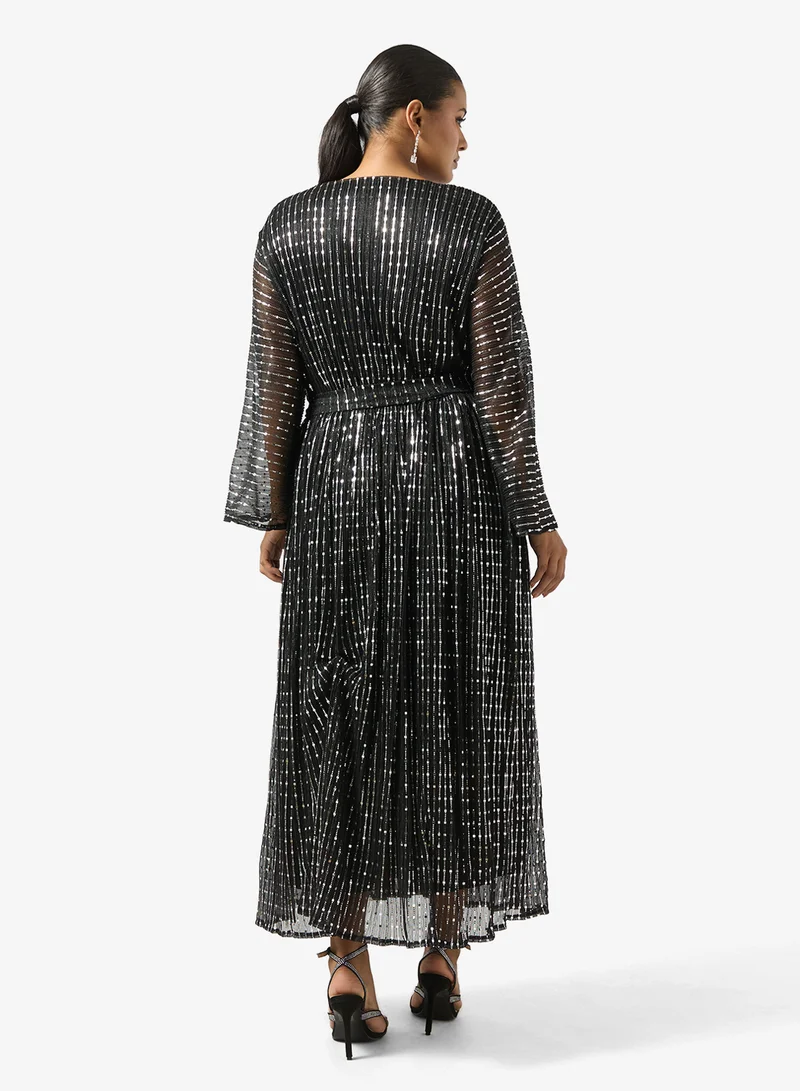 خزانة فستان مقاس كبير بحزام لامع