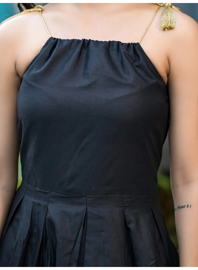 أيه كيه إس Black Gota Embroidered Maxi Dress