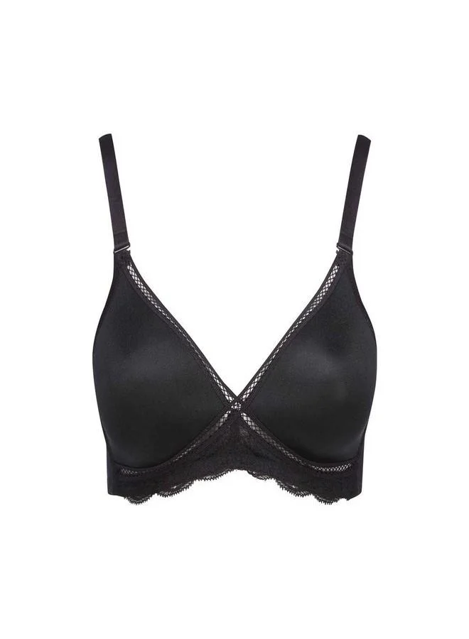 Triumph Triumph International Corsina Elegant Lace Bra for Women | Minimizer 32D, Black Non-Wired Padded T-Shirt Bra | Stylish Full Coverage Comfort | Pack of 1