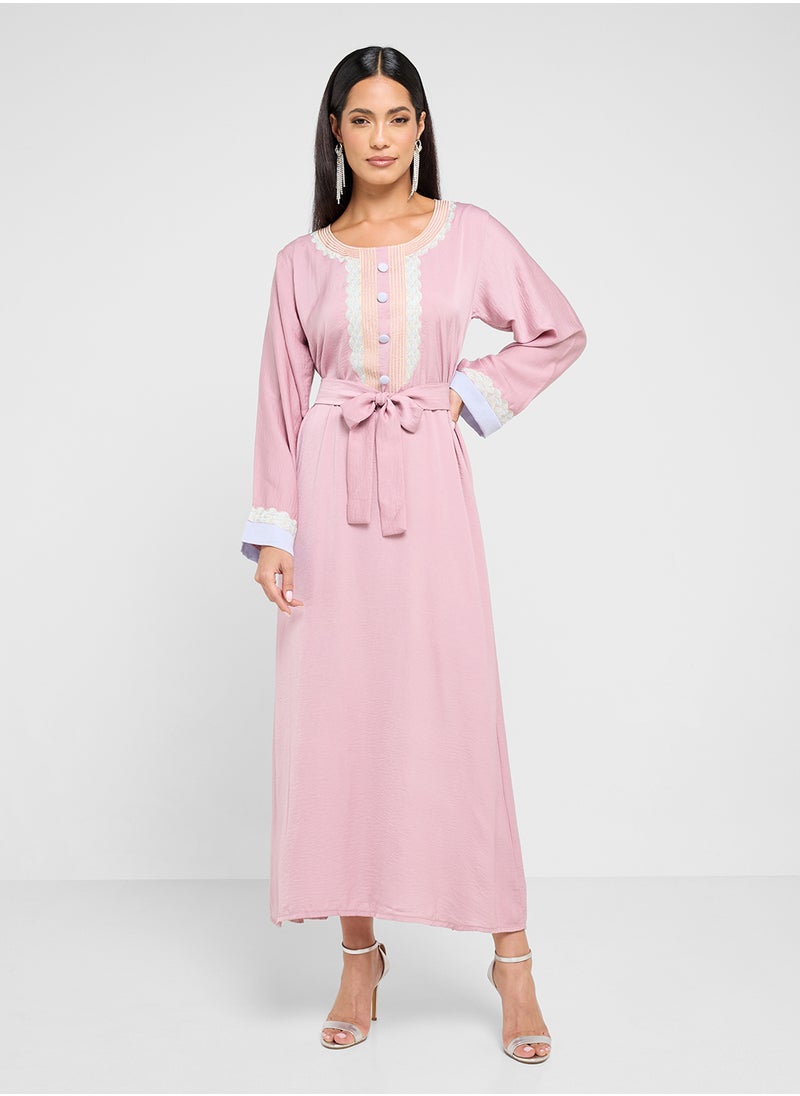 hayas closet Straight Sleeve Crew Neck Embroidered Abaya  - Image 4