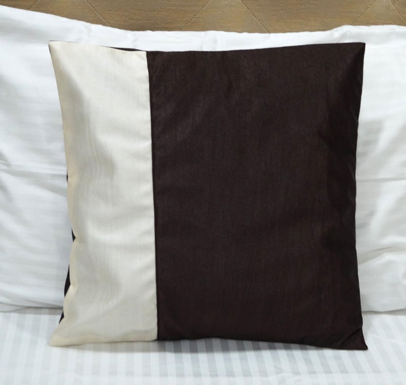 Vissage Brown and Cream Double Bed Runner with 2 Cushion Covers - Image 2