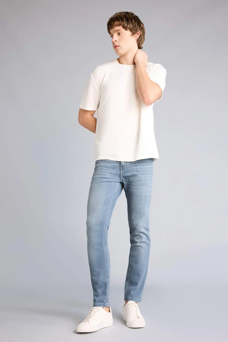 ديفاكتو Pedro Slim Fit Jeans