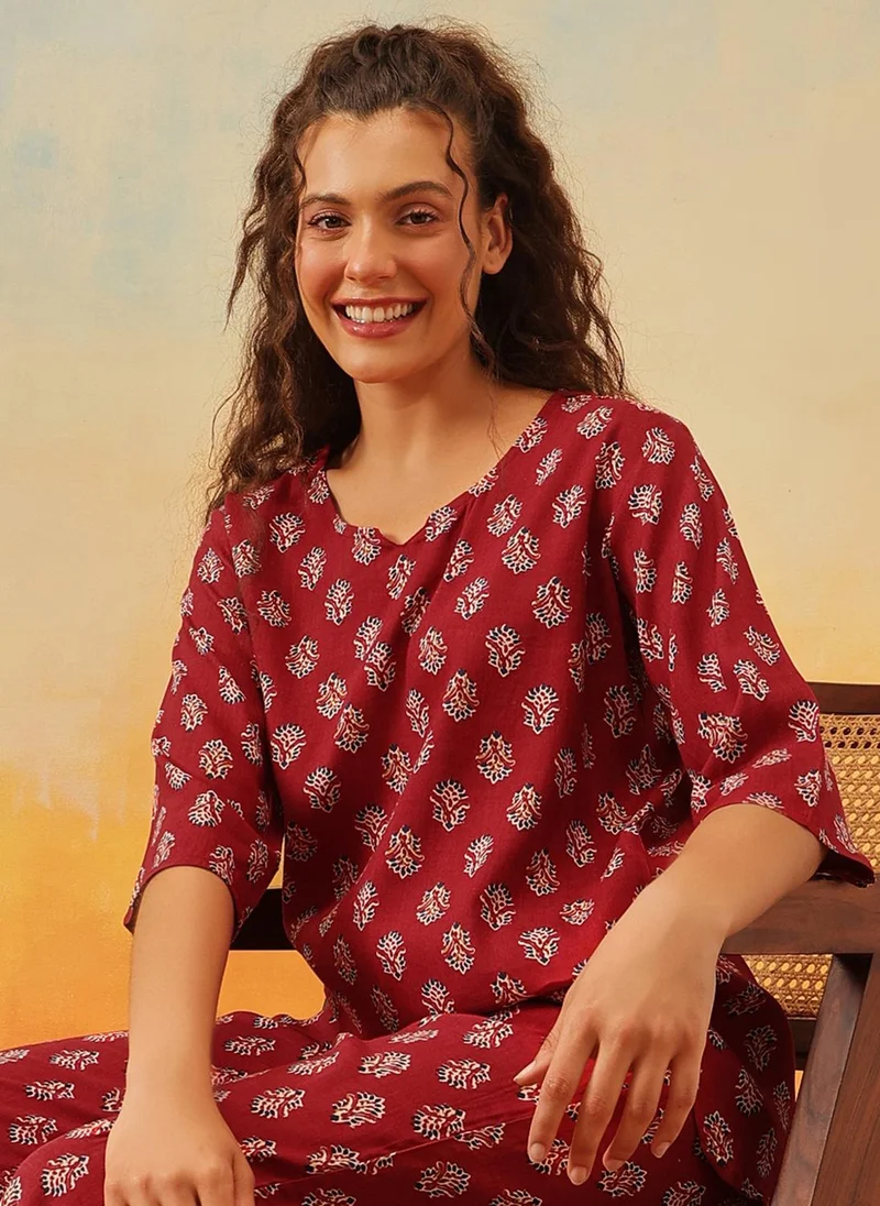Clovia Clovia Floral Print Kurta Top & Pyjama Set in Maroon - Rayon