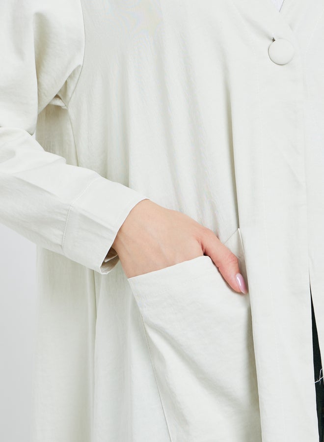 تايك تو عباية سادة بأزرار بلون أوف وايت - Image 4