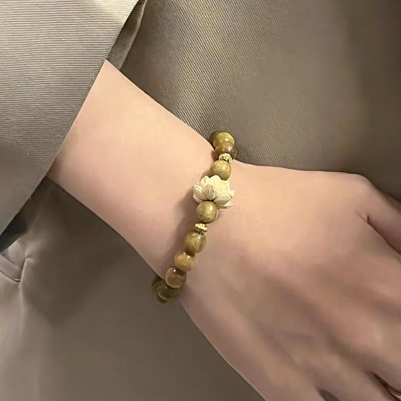 Green Sandalwood Bead Bracelet for Women Type A- [Haoyun Lotus]] 
