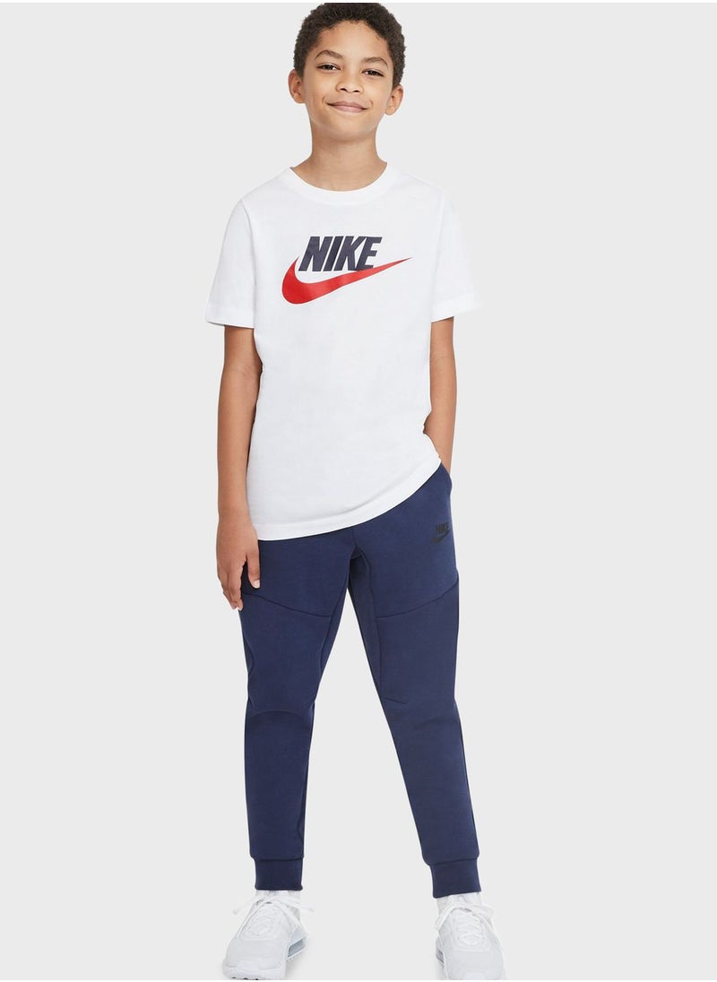 Nike - Youth Nsw Futura Icon T-Shirt - Image 1