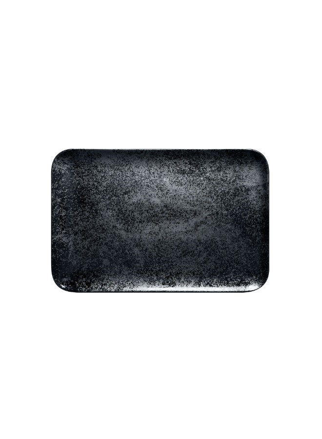 راك بورسلين طبق مستطيل من البورسلين من مجموعة فيوجن من RAK، تصميم كاربون فاخر بلون أسود كاربون، مقاس 33x27 سم، رقم الموديل KRAURX33 – طبق تقديم بورسلين عالي الجودة، متين ومقاوم للخدش، مصنوع في الإمارات – مثالي للمطاعم والفنادق واستخدام المنزل، طبق عشاء مستطيل كبير، من مجموعة فيوجن الراقية، أواني طعام بورسلين فاخرة، مناسب لتقديم الأطباق الفاخرة والوجبات اليومية، تصميم عصري أنيق، خفيف الوزن وسهل التنظيف، مثالي لتقديم الطعام بشكل مميز وفاخر - Image 1