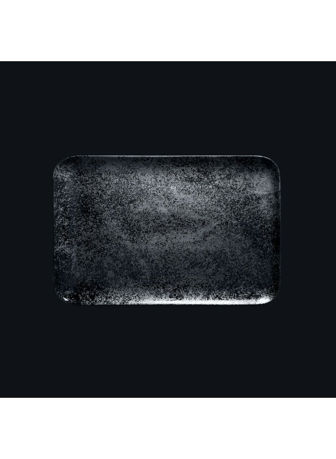 راك بورسلين طبق مستطيل من البورسلين من مجموعة فيوجن من RAK، تصميم كاربون فاخر بلون أسود كاربون، مقاس 33x27 سم، رقم الموديل KRAURX33 – طبق تقديم بورسلين عالي الجودة، متين ومقاوم للخدش، مصنوع في الإمارات – مثالي للمطاعم والفنادق واستخدام المنزل، طبق عشاء مستطيل كبير، من مجموعة فيوجن الراقية، أواني طعام بورسلين فاخرة، مناسب لتقديم الأطباق الفاخرة والوجبات اليومية، تصميم عصري أنيق، خفيف الوزن وسهل التنظيف، مثالي لتقديم الطعام بشكل مميز وفاخر - Image 3