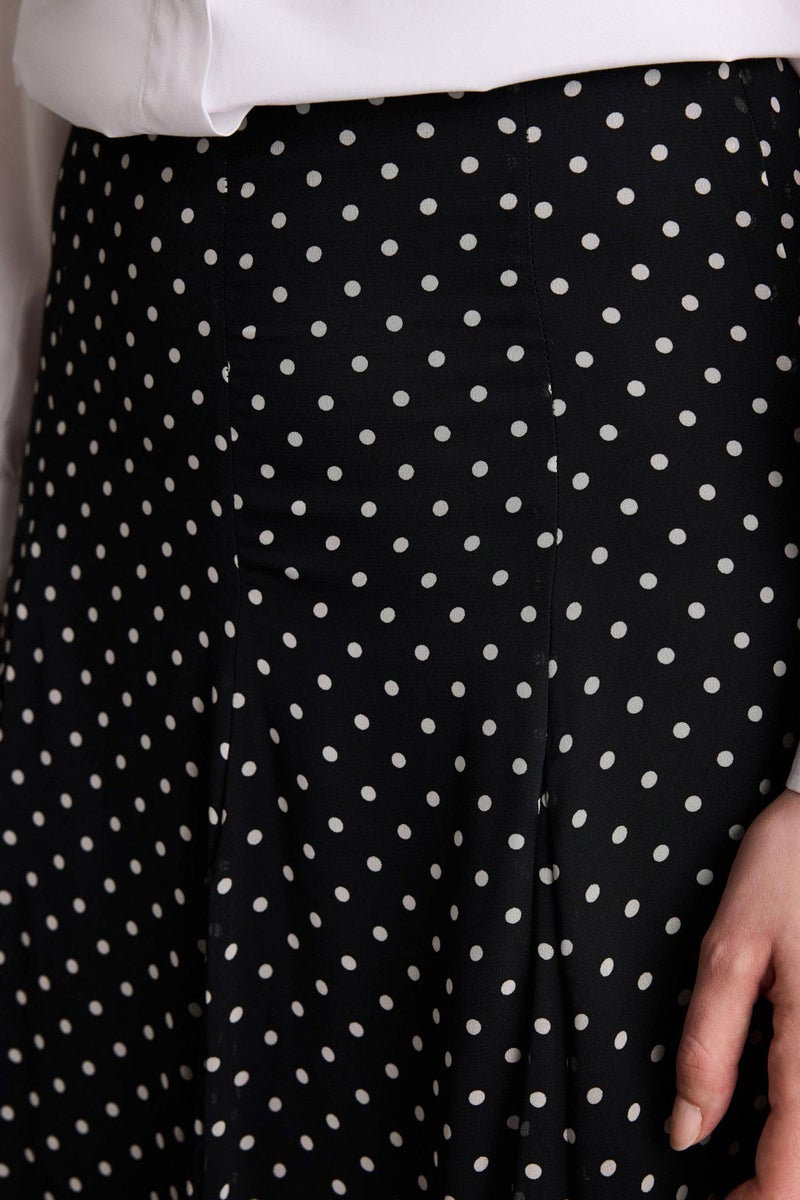 DeFacto Black Woman Printed Chiffon Maxi Skirt Casual - Image 4