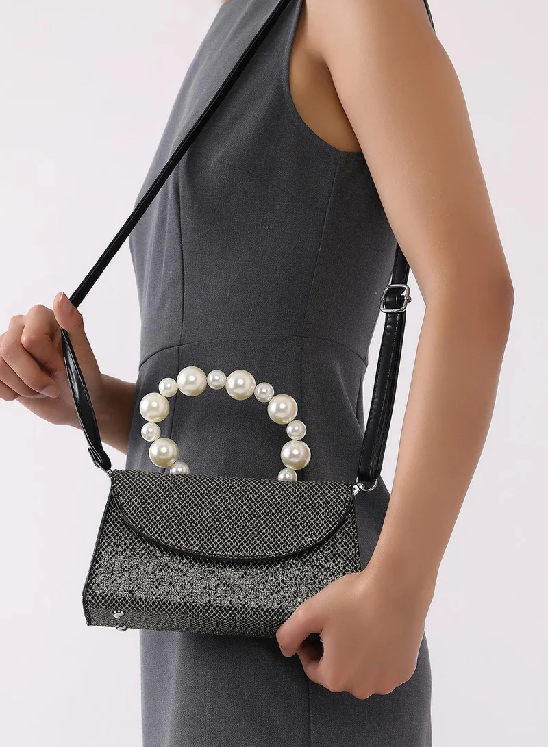 Haute Sauce Colour block Magnet Lock Regular Vegan Leather Hand Bag For Women