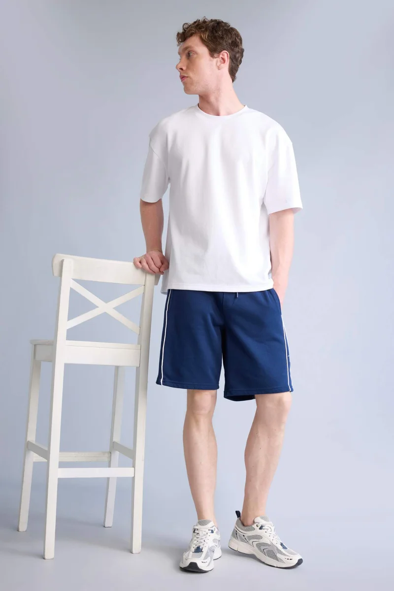 ديفاكتو Regular Fit Shorts
