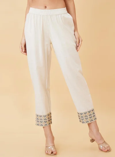 globus Globus Women Relaxed Flat-Front Mid-Rise Pure Cotton Trousers