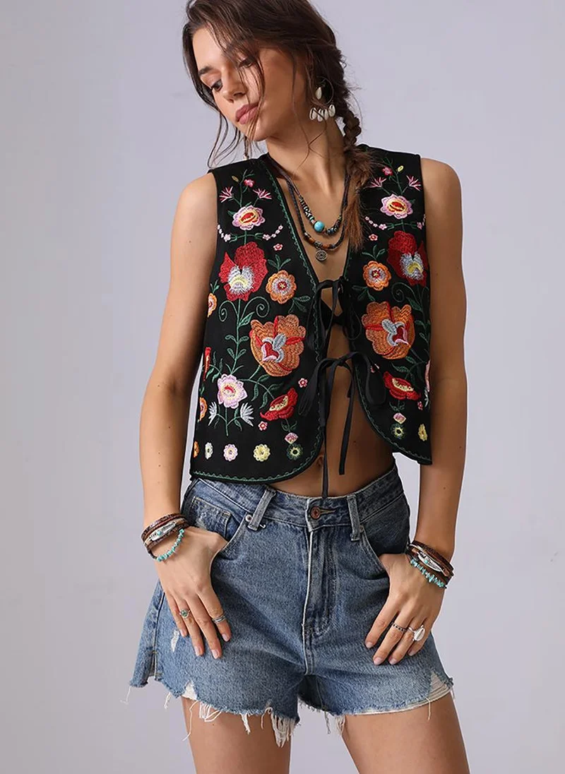 يونيكي Black V-Neck Sleeveless Vest Top