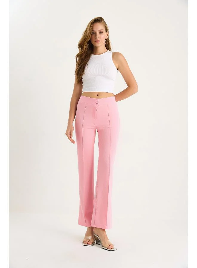 جينجر بنطلون مستقيم بخصر متوسط وتفاصيل خياطة