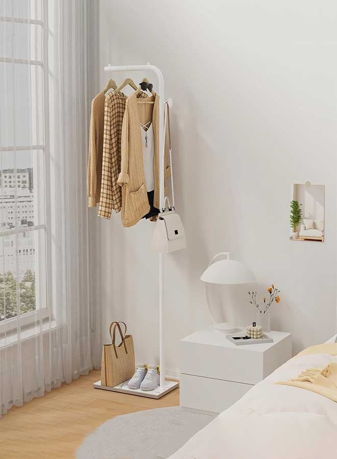 رَوَائِد رف ملابس أبيض مستقل من المعدن مزود بعامود و3 خطافات – تصميم عصري مع قاعدة من الرخام – على شكل حرف L – مناسب للمداخل وغرف النوم والمعيشة والمكاتب - Image 3