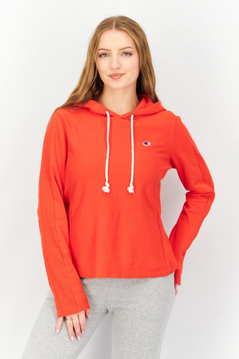 Champion سويت شيرت رياضي نسائي بغطاء رأس وأكمام طويلة، أحمر - Image 1