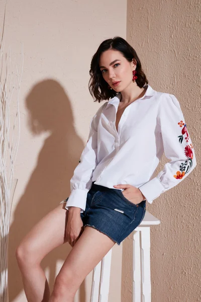 Lela Balloon Sleeve Floral Embroidered Shirt for Women 611GO003