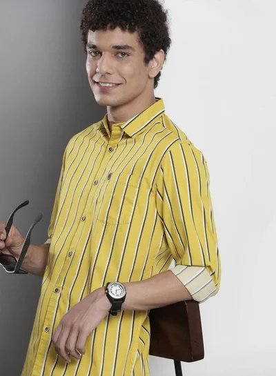 شركة المرآب الهندية Men Regular Fit Striped Full Sleeves Cutaway Collar Casual Shirt