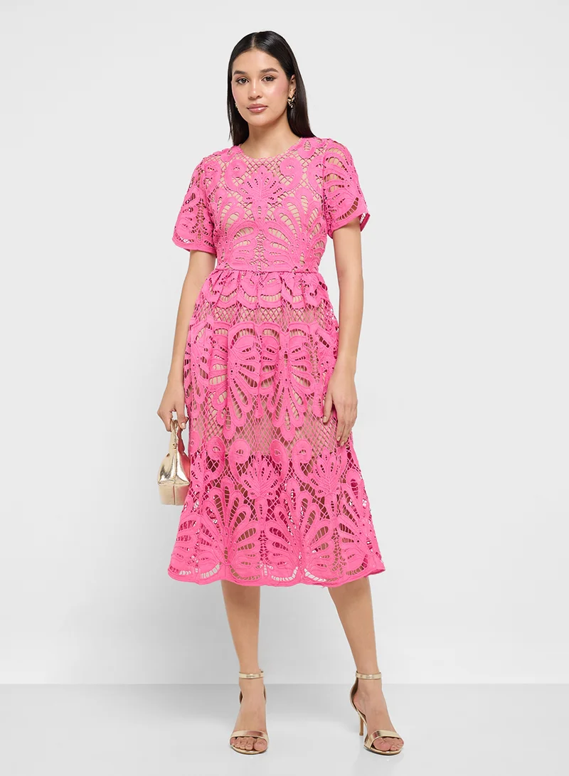 جينجر بوتيك Pink Lace Midi Dress