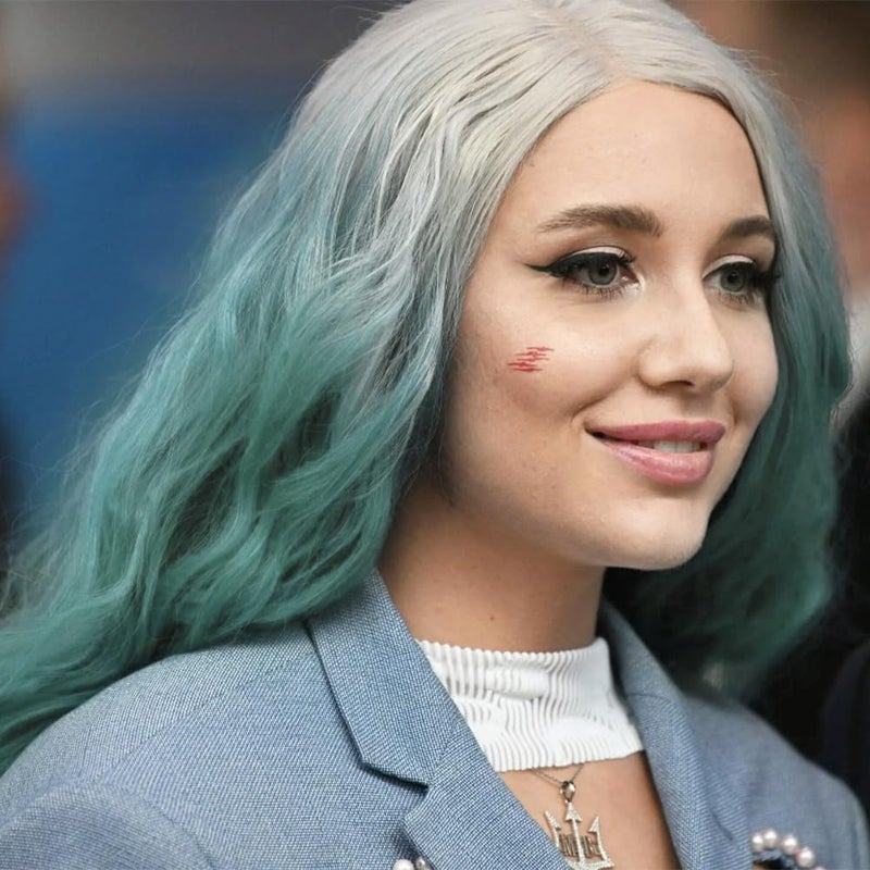 Dai Cloud Ombre Green Wig for Women Synthetic Long Curly Wavy Ombre Light Green Wigs with Blonde Roots Middle Part Wigs for Party Daily Halloween Use - Image 2