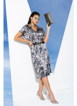 for you in&out V-Neck Snake Pattern Belted Green Satin Dressing Gown S27031  - Image 4
