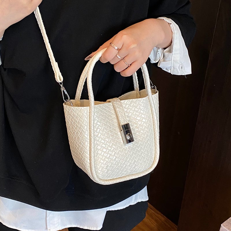 Woven Pattern Hand-Carrying Small Bag For Women Fashion Vegetable Basket Bucket Bag Summer Popular Versatile Crossbody Bag - Image 3