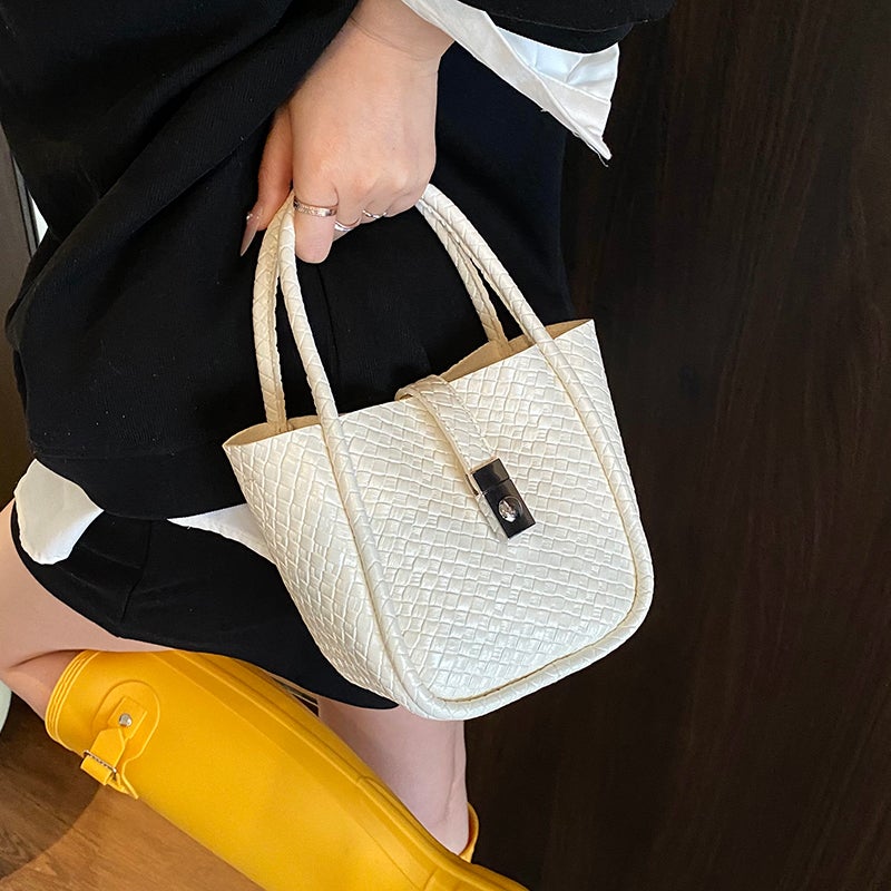 Woven Pattern Hand-Carrying Small Bag For Women Fashion Vegetable Basket Bucket Bag Summer Popular Versatile Crossbody Bag - Image 2