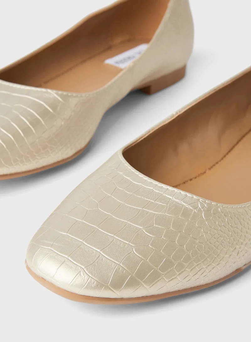 ستيف مادن Danni Ballerinas
