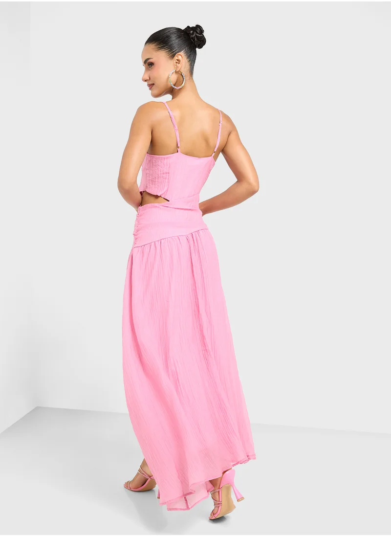 جينجر Plunge Neck Cutout Detail A Line Dress
