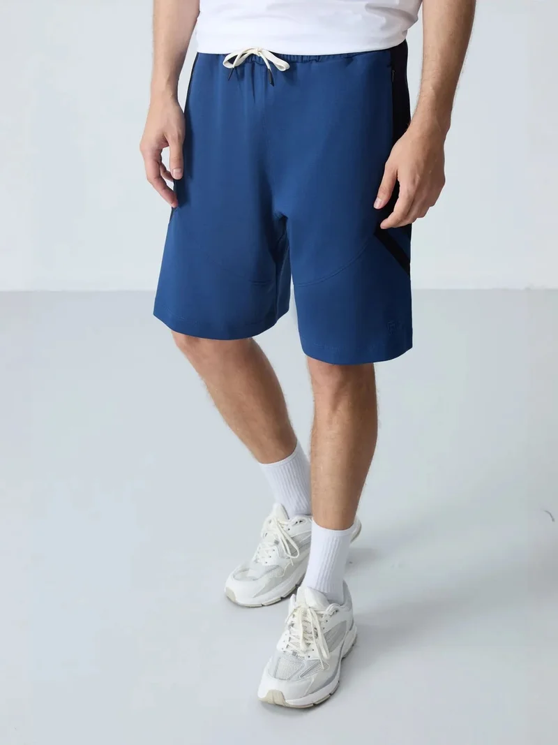 تومي لايف TOMMY Men's Fleece Sweat Shorts