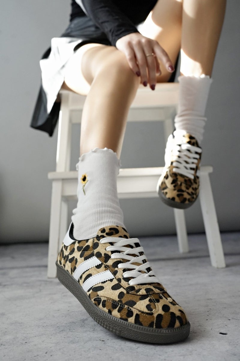 muggo Leopard Guaranteed Women's Orthopedic Casual Lace-Up Walking Leopard Patterned Sneaker Sports Shoes  - Image 4