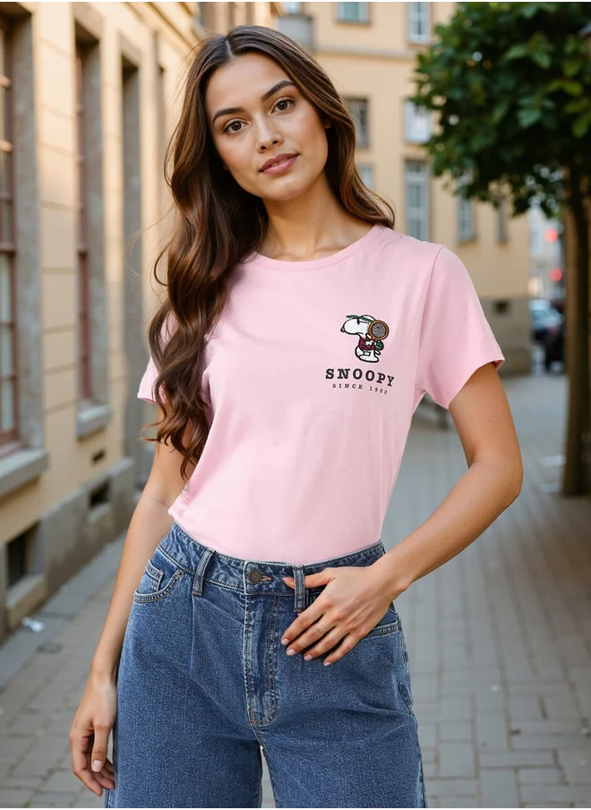 اس بي كاركترز Snoopy Dog Embroidered T-shirt