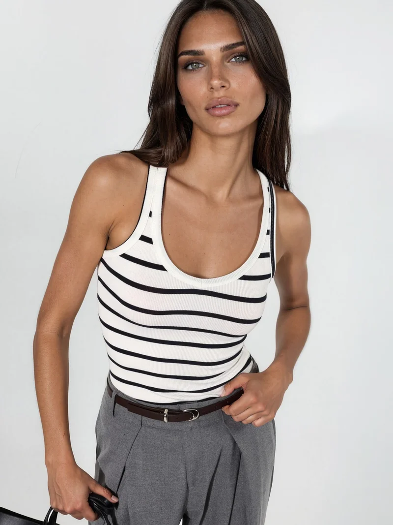 بوسيم BUSEM Fitted Striped Ribbed U Collar Tank Top