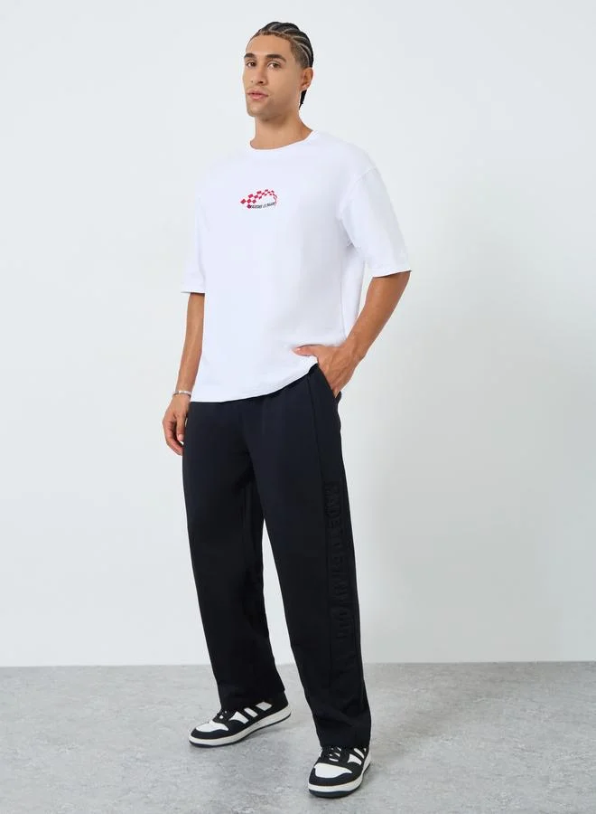 ستايلي تيشيرت واسع بطبعة جرافيك