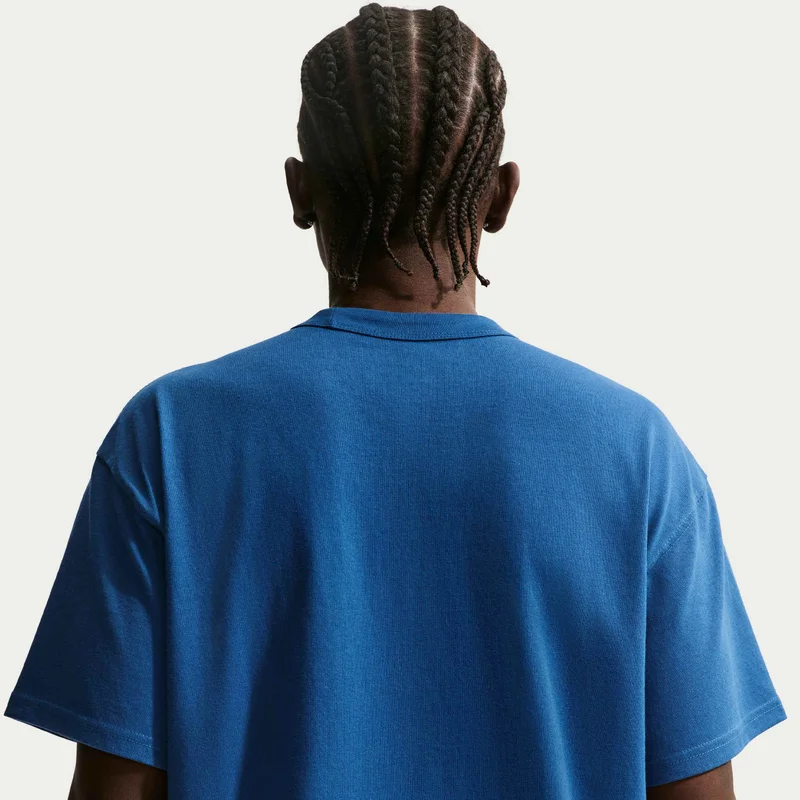 Nike Men's Sportswear Premium Essentials T-Shirt