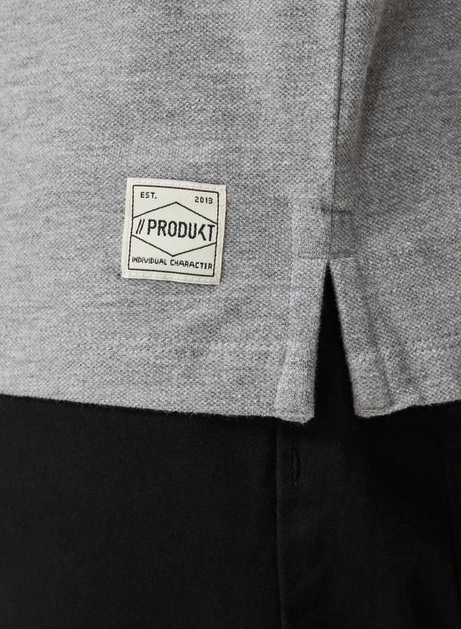 برودكت بولو أساسي بتفاصيل شريط متباين - Image 3