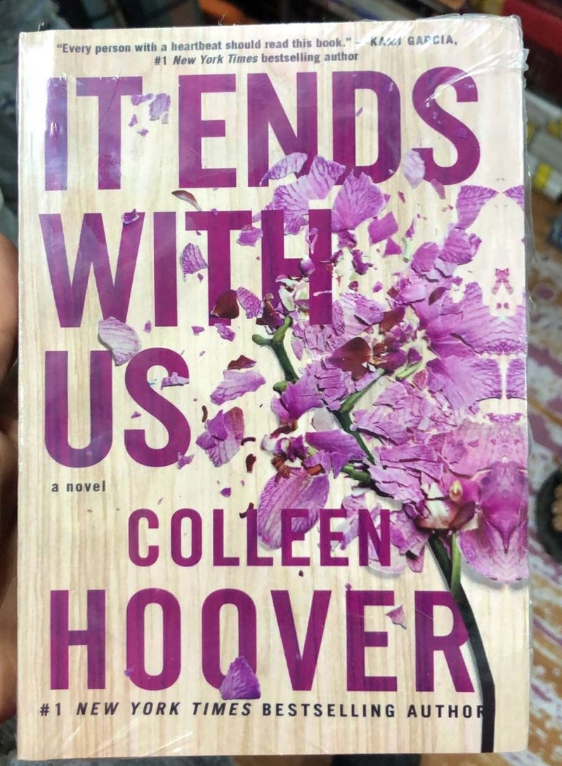 It Ends With Us - Paperback English by Colleen Hoover