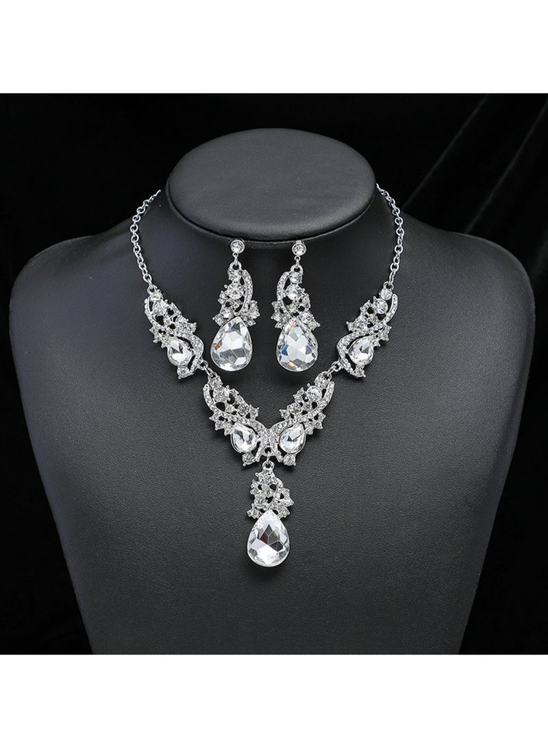 White Crystal Necklace Pendant, Charming Women'S Jewelry Set, Elegant And Light Luxury Clothing Matching - Image 1