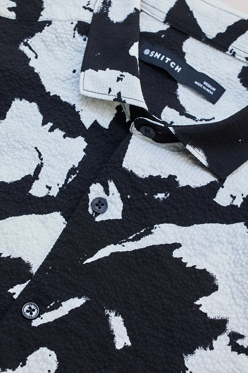 SNITCH قميص بطبعة تجريدية سوداء