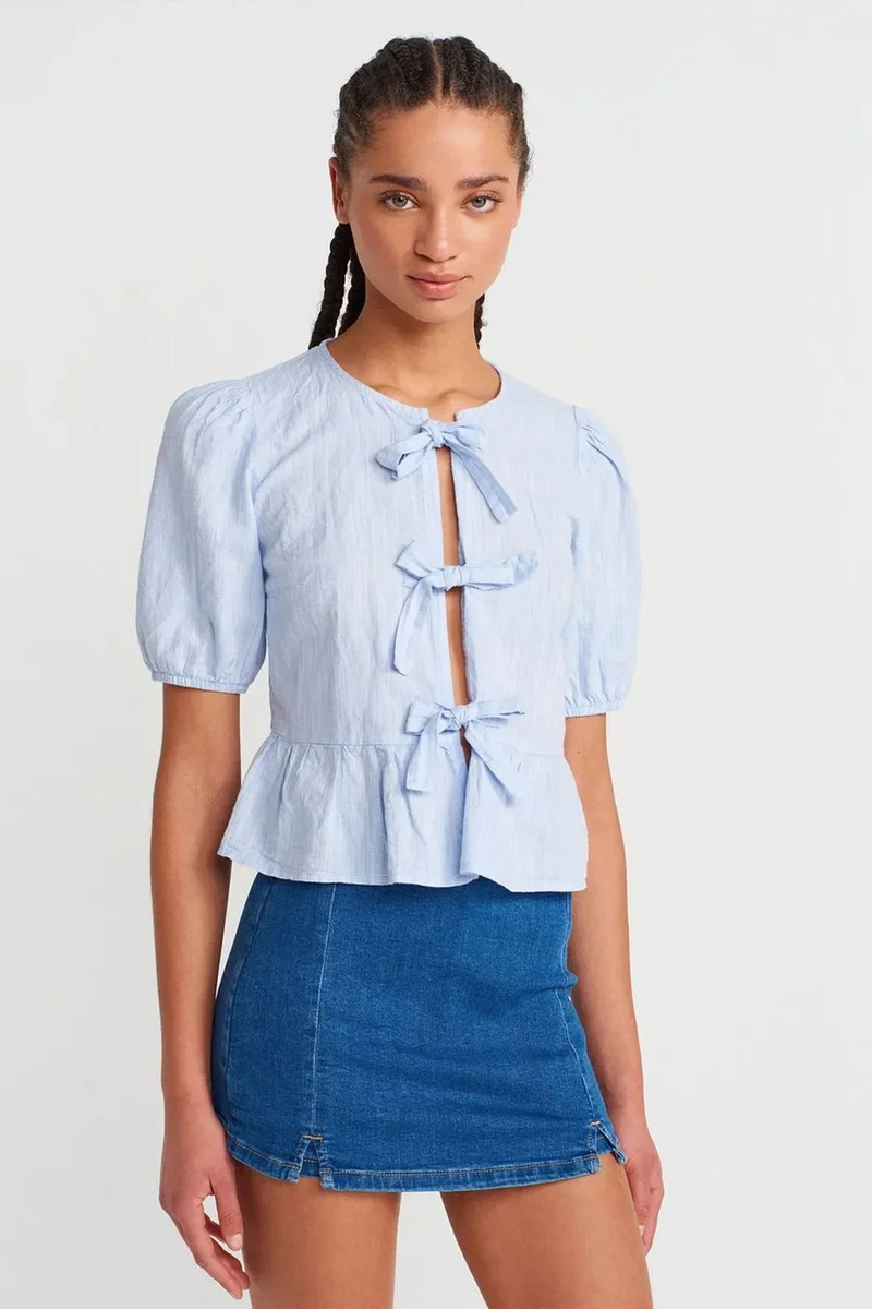 DILVIN Women’s Crop Blouse With Bow Detail