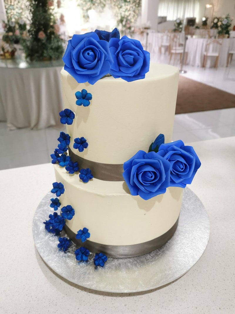 INSUNSIX 200 pcs Foam Rose Heads Stemless Artificial Rose Flowers Dark Blue Fake Roses Flower Bulk for DIY Wedding Rose Wall Kissing Balls Bridal Shower Centerpieces Arrangements Party Tables Deco(Dark Blue ) - Image 5