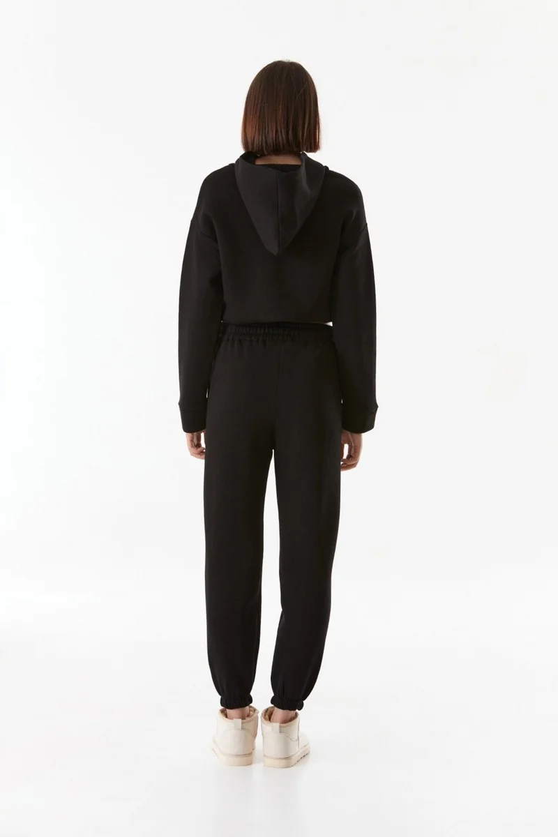 فولامودا Embroidered Elastic Waist Jogger Tracksuit Set