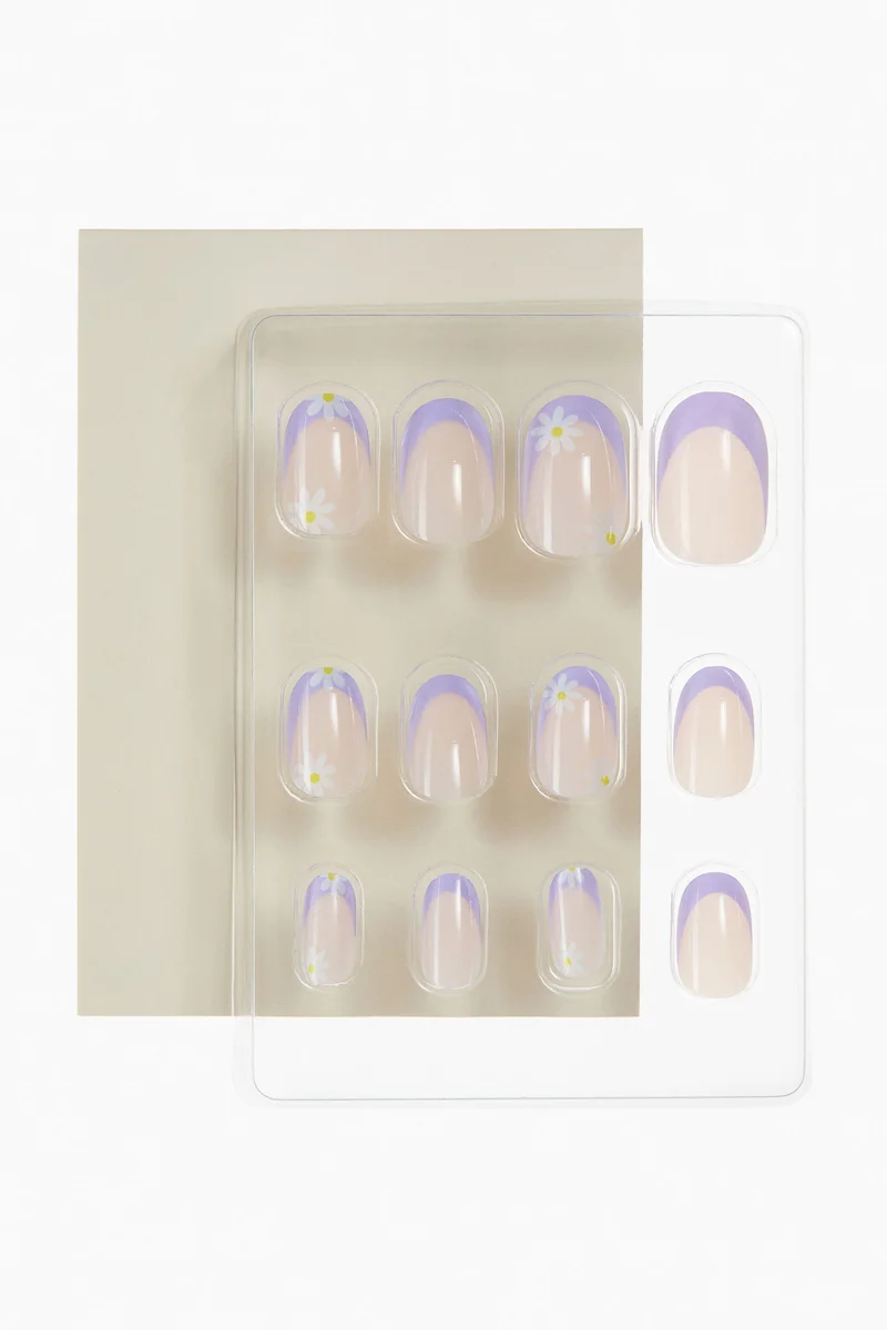 اتش اند ام أظافر تركيب صناعية