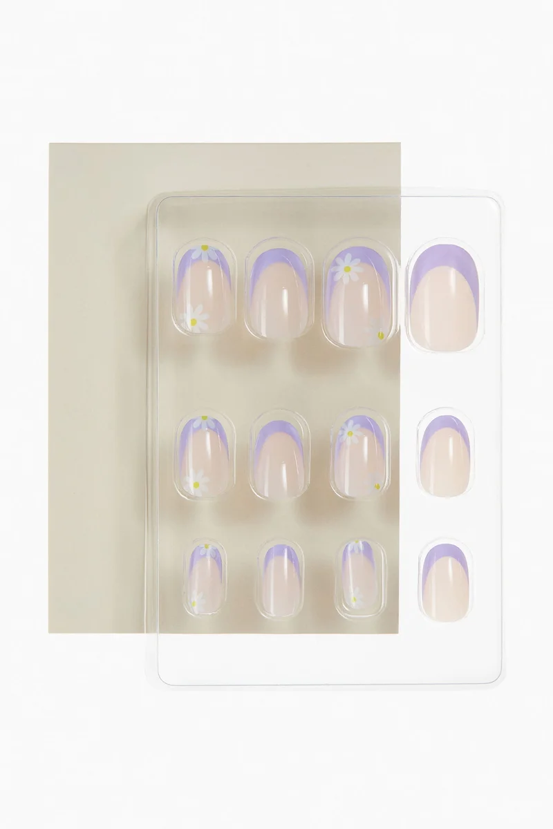 اتش اند ام أظافر تركيب صناعية