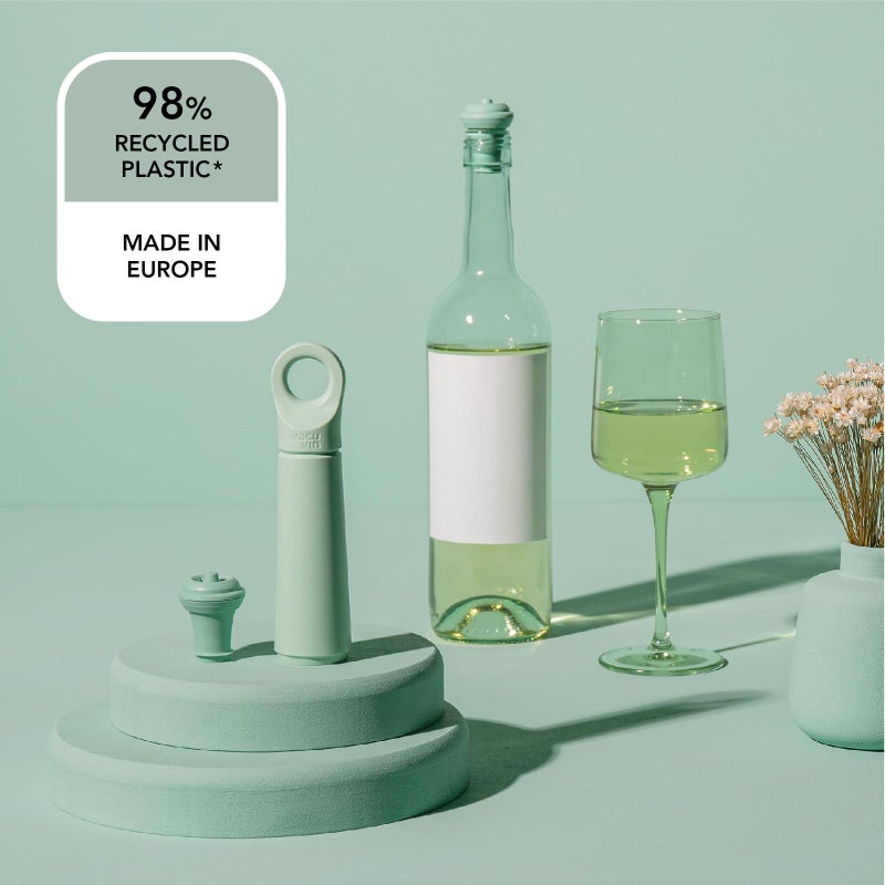 Vacu Vin Wine Saver Loop - Designed and Made in the Netherlands - Vacuum Wine Stopper Keeps Your Wine Fresh for up to 10 Days - Reusable, Made with 98% Recycled Material - 1 Pump, 1 Stopper, Jade - Image 2